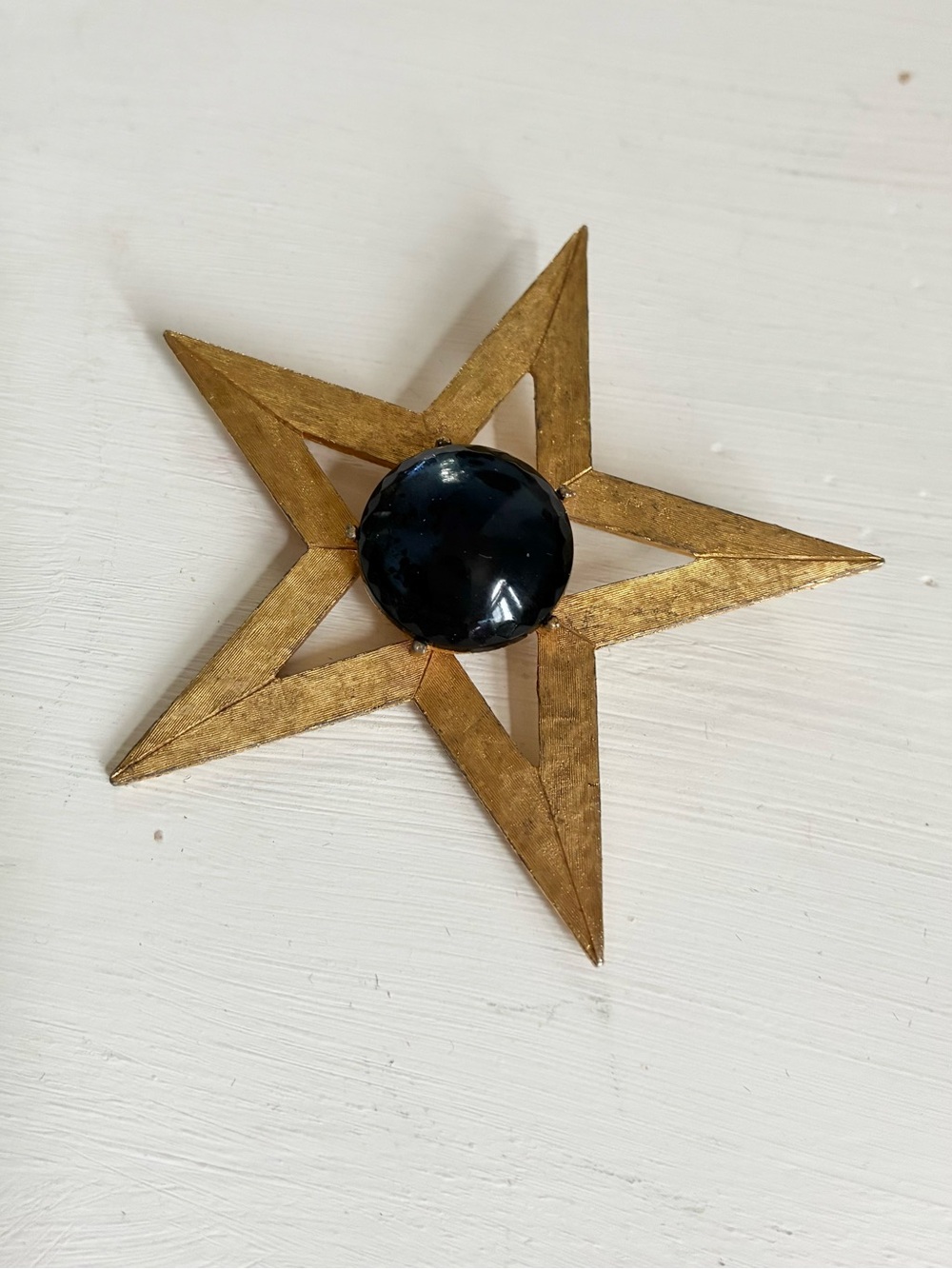 Capri Vintage Gold Tone Cabachon Star Pin Brooch